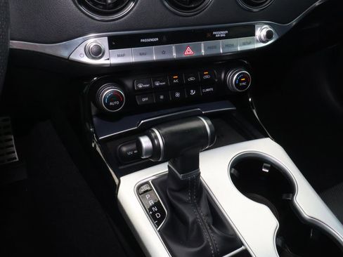 Used 2022 Kia Stinger GT1 RWD image 24
