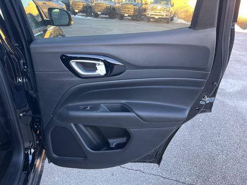 New 2026 Jeep Compass Limited image 12