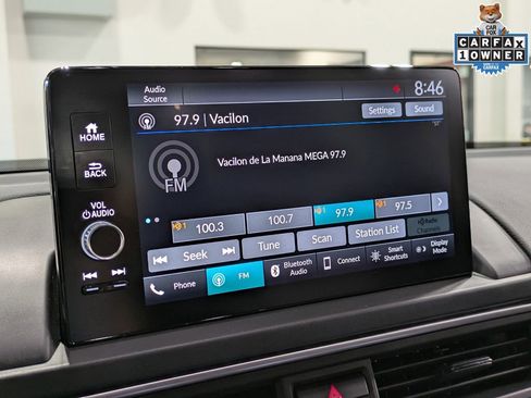 Used 2025 Honda Pilot EX-L image 11