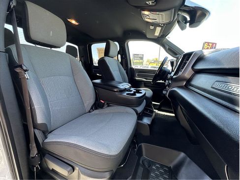 Used 2022 RAM 2500 Big Horn w/ Level 1 Equipment Group AWD/4WD image 4