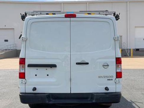 Used 2021 Nissan NV 2500 SV RWD image 5