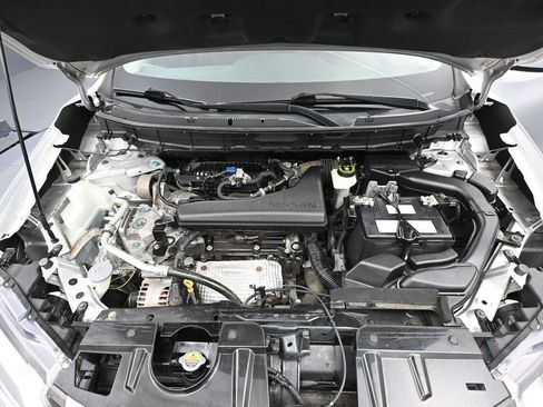 Used 2020 Nissan Rogue SV image 47