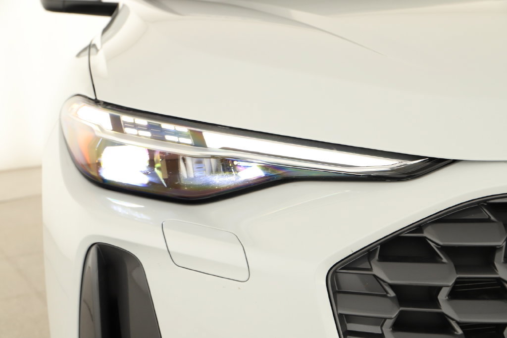 Certified 2025 Audi Q5 Prestige AWD/4WD image 35