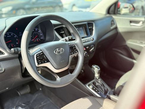 Used 2020 Hyundai Accent SE FWD image 21
