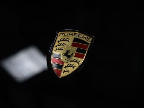 Used 2020 Porsche Macan AWD/4WD image 4