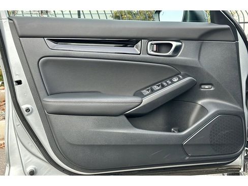 Certified 2025 Honda Civic Sport Touring image 11