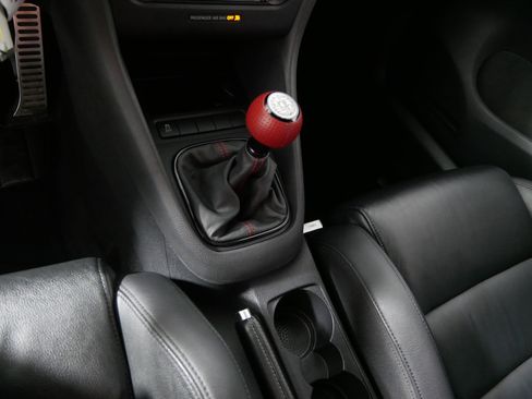 Used 2013 Volkswagen Golf R 4-Door AWD/4WD image 24