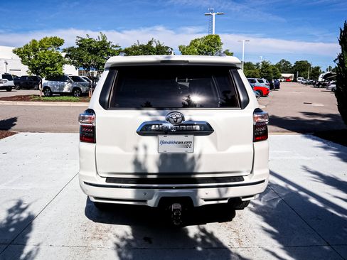 Used 2024 Toyota 4Runner Limited AWD/4WD image 10