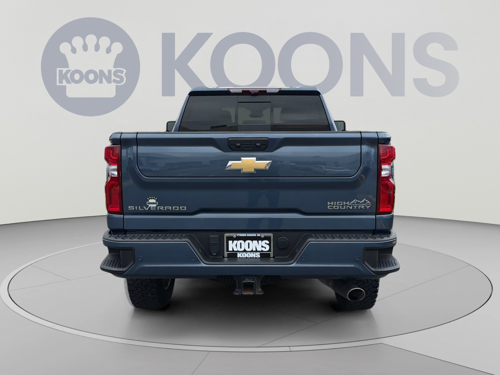 Used 2024 Chevrolet Silverado 2500 High Country w/ High Country Premium Package AWD/4WD image 5