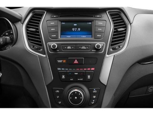 Used 2018 Hyundai Santa Fe Sport FWD image 13