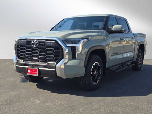 Used 2025 Toyota Tundra SR5 w/ TRD Off-Road Package image 7