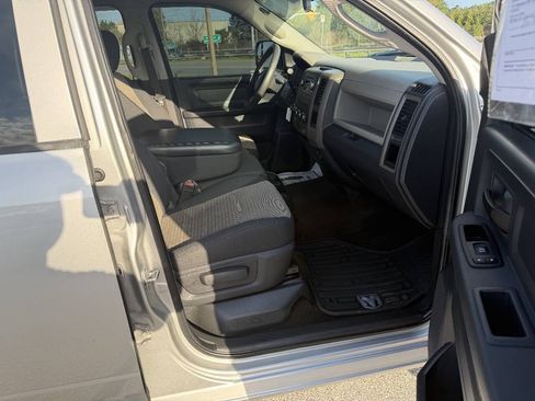 Used 2012 RAM 2500 ST w/ Chrome Appearance Group AWD/4WD image 26