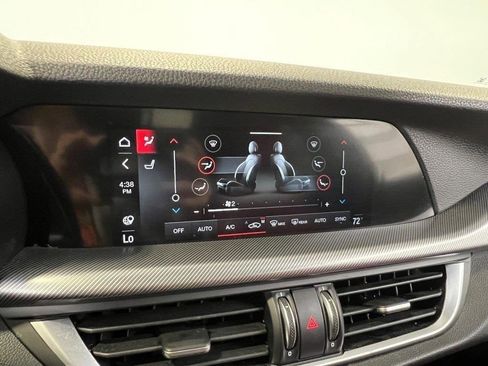 Used 2022 Alfa Romeo Stelvio Veloce image 48