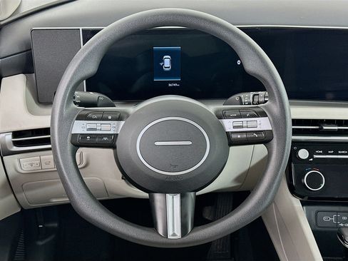 Used 2025 Hyundai Tucson SEL image 18