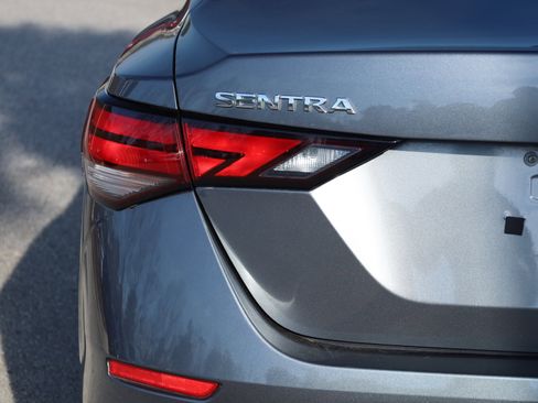 Used 2022 Nissan Sentra SV image 20