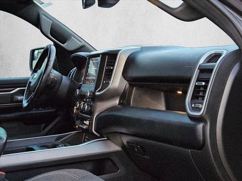 Used 2019 RAM 1500 Big Horn AWD/4WD image 17