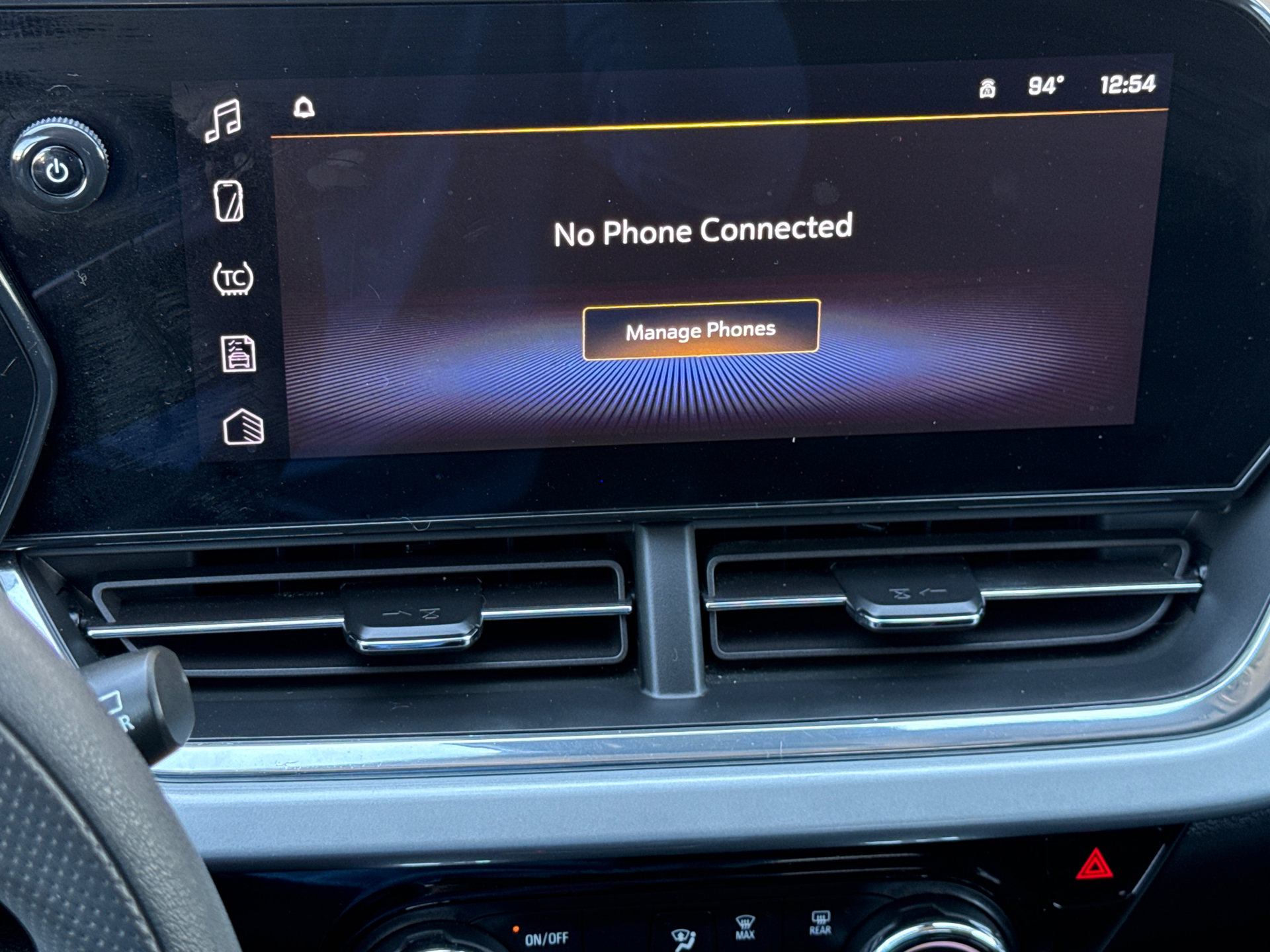 Used 2025 Chevrolet Trax LT FWD image 24