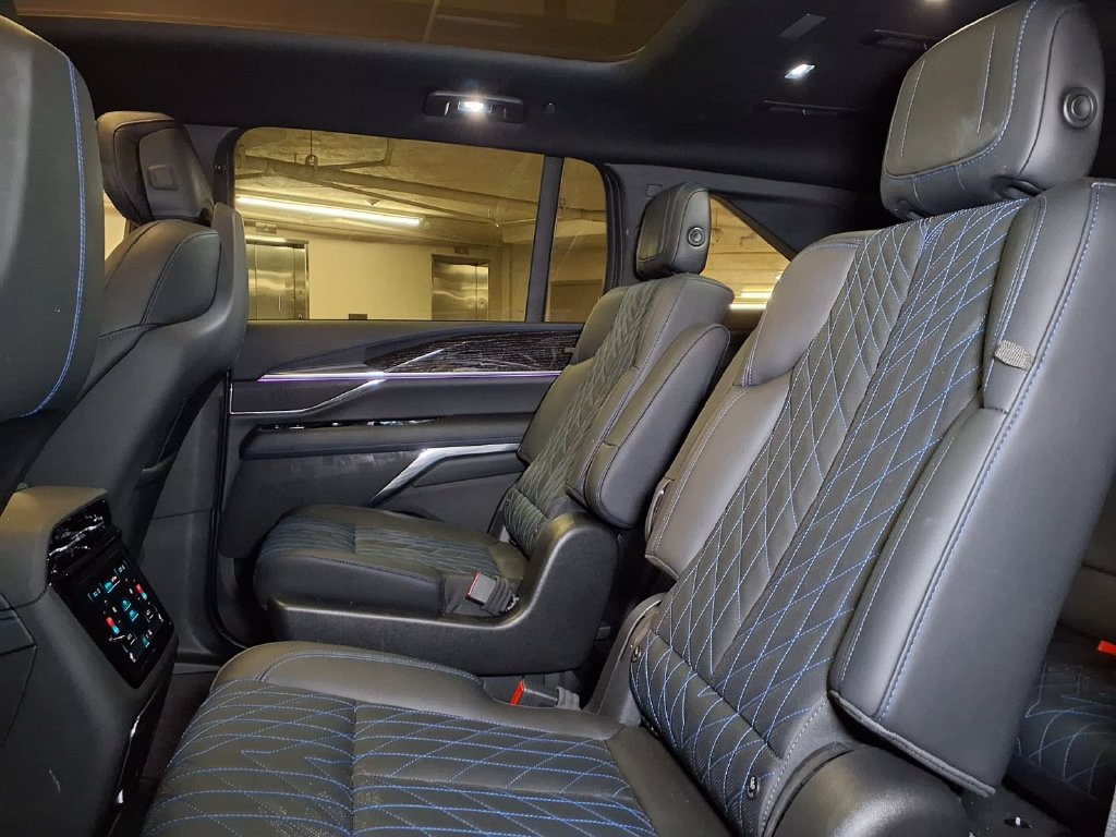 New 2026 Cadillac Escalade IQ Sport 1 AWD/4WD image 16