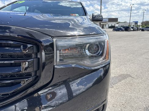 Used 2019 GMC Acadia SLT w/ Black Edition AWD/4WD image 10