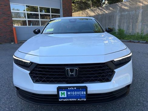 Used 2023 Honda Accord Sport image 9