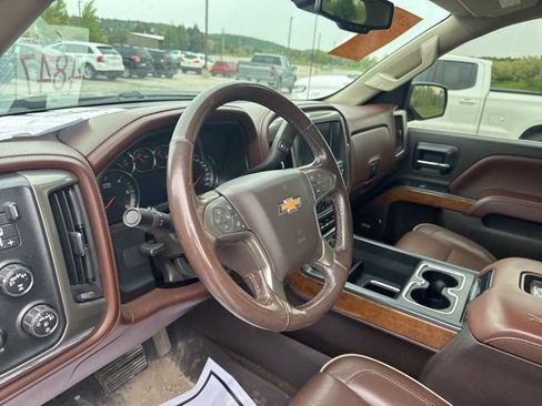 Used 2018 Chevrolet Silverado 1500 High Country AWD/4WD image 36