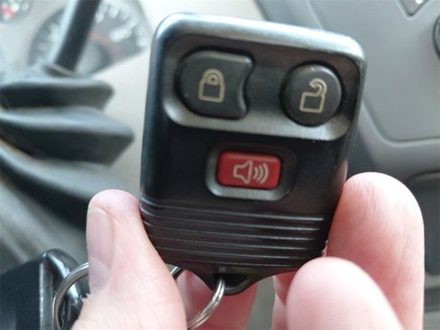 Used 2010 Ford F250 XLT image 37