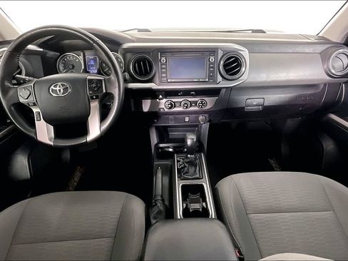 Used 2016 Toyota Tacoma SR5 w/ Towing Package RWD image 18