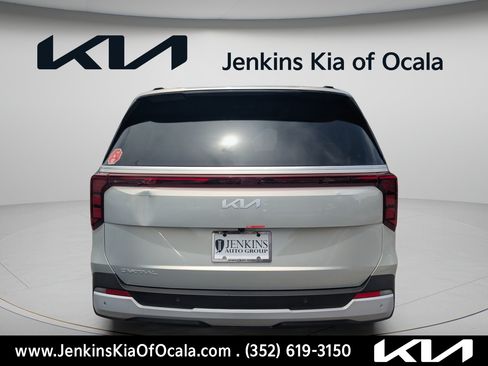 New 2026 Kia Carnival EX FWD image 4