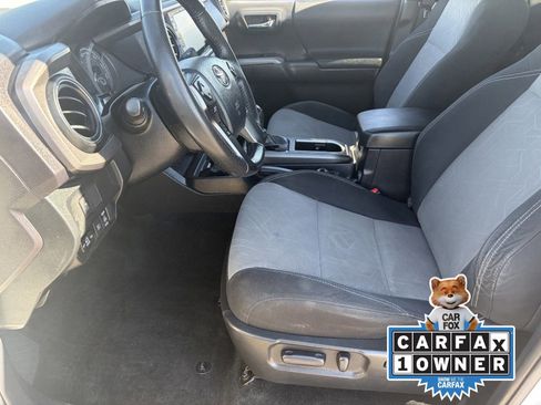 Used 2023 Toyota Tacoma TRD Off-Road w/ Technology Package image 20