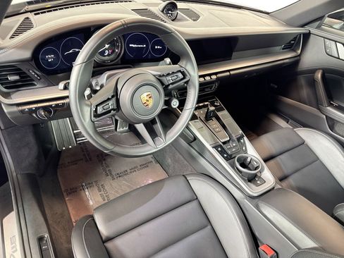 Used 2022 Porsche 911 Carrera S image 4