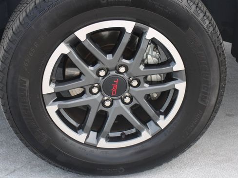 Certified 2024 Toyota Tacoma TRD Sport w/ TRD Sport Upgrade Package AWD/4WD image 10