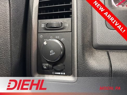 Used 2018 RAM 1500 Express w/ Express Value Package image 20