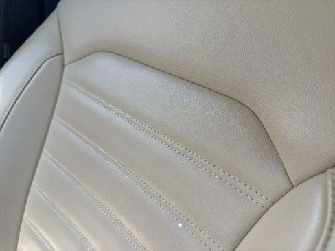 Used 2019 Ford Edge SEL w/ Equipment Group 201A FWD image 19