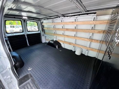 Used 2025 GMC Savana 2500 w/ Driver Convenience Package RWD image 19