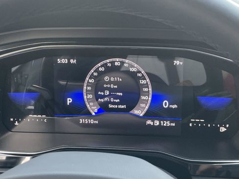 Used 2023 Volkswagen Jetta SE w/ Panoramic Sunroof Package image 32