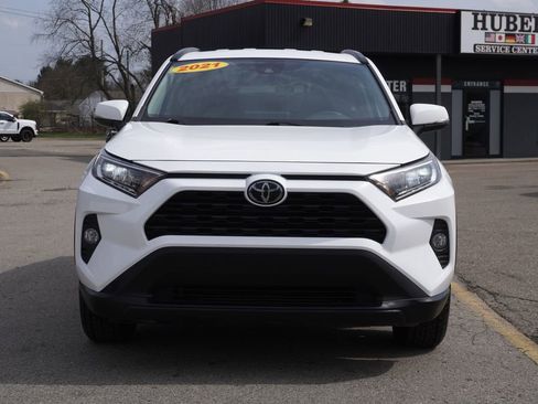 Used 2021 Toyota RAV4 XLE image 2