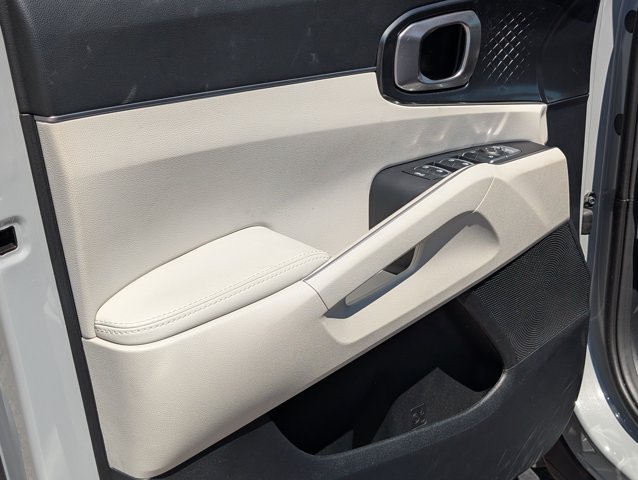 Used 2025 Kia Sorento S w/ Panoramic Sunroof Package FWD image 36