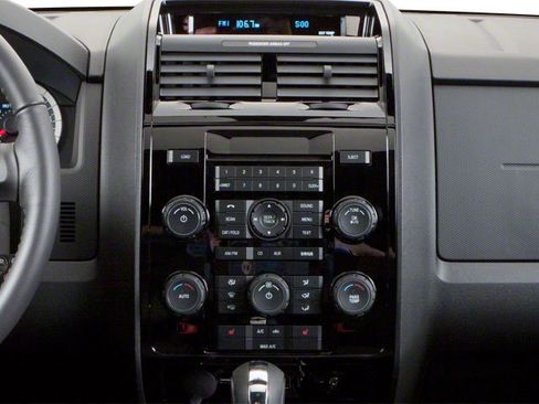 Used 2010 Ford Escape XLT FWD image 11