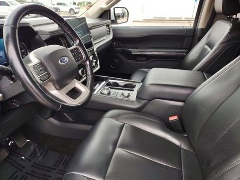 Used 2022 Ford Expedition XLT AWD/4WD image 11