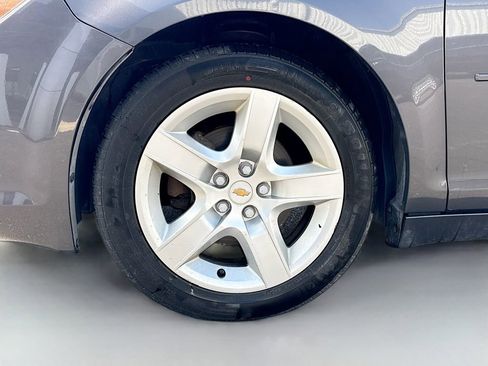 Used 2011 Chevrolet Malibu LS FWD image 26