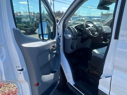 Used 2019 Ford Transit 150 148 Low Roof RWD image 17