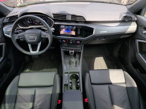 Certified 2025 Audi Q3 2.0T Premium w/ Convenience Package AWD/4WD image 28