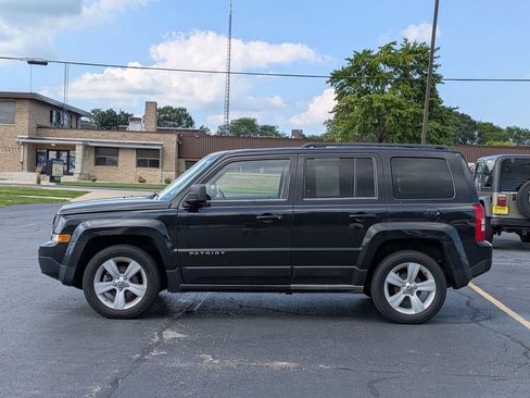 Used 2011 Jeep Patriot Latitude FWD image 4