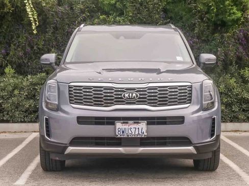 Used 2021 Kia Telluride EX w/ EX Premium Package image 2