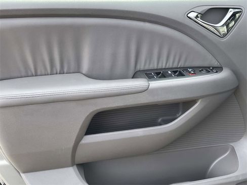 Used 2010 Honda Odyssey EX-L image 16