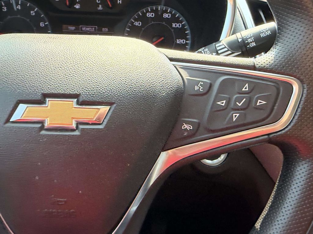Used 2024 Chevrolet Equinox LS FWD image 30