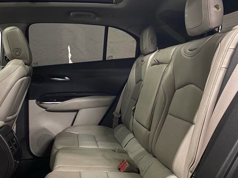 Used 2019 Cadillac XT4 Premium Luxury image 13