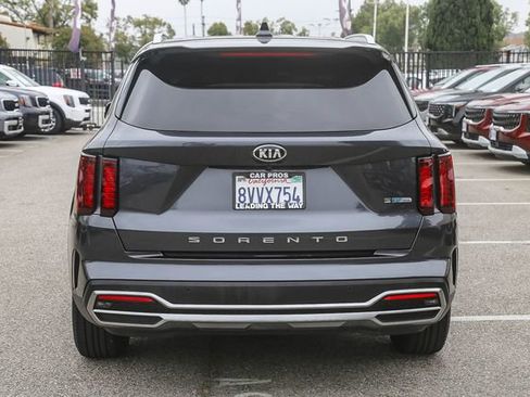 Used 2021 Kia Sorento S FWD image 9