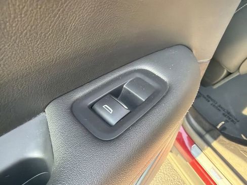 Used 2020 Cadillac XT6 Premium Luxury image 28