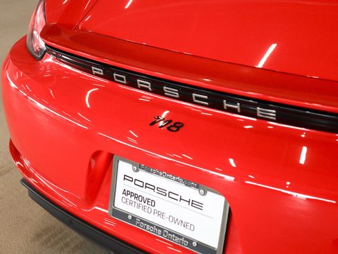 Used 2025 Porsche 718 Cayman image 28